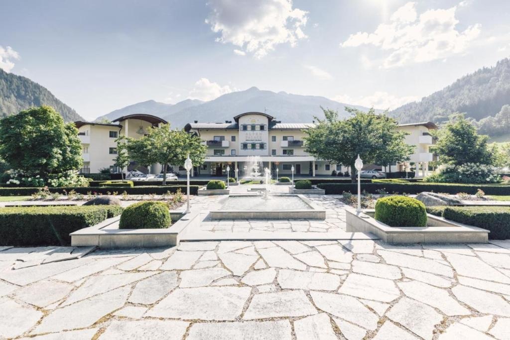 Alpenpalace Luxury Hideaway & Spa Retreat