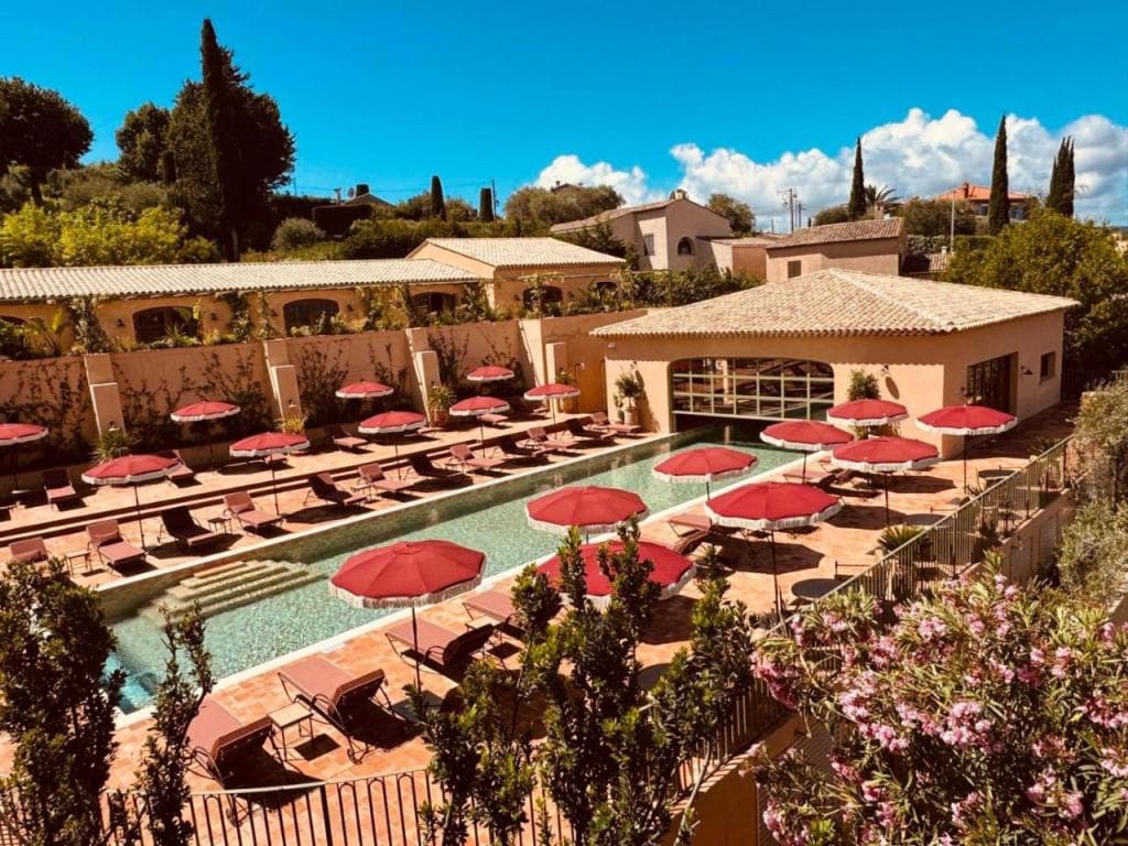 Le Mas Candille : l'art de vivre californien réinventé dans les collines de Mougins